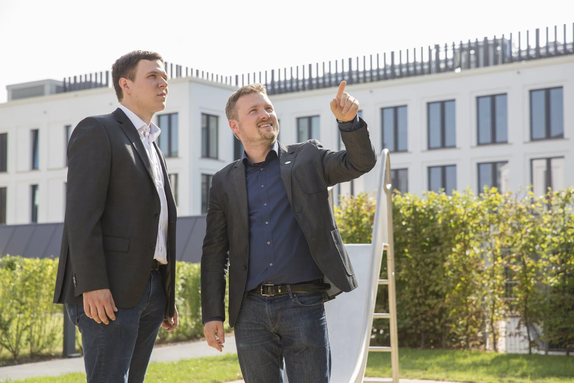 Symbolbild eines modernen Schulgebäudes